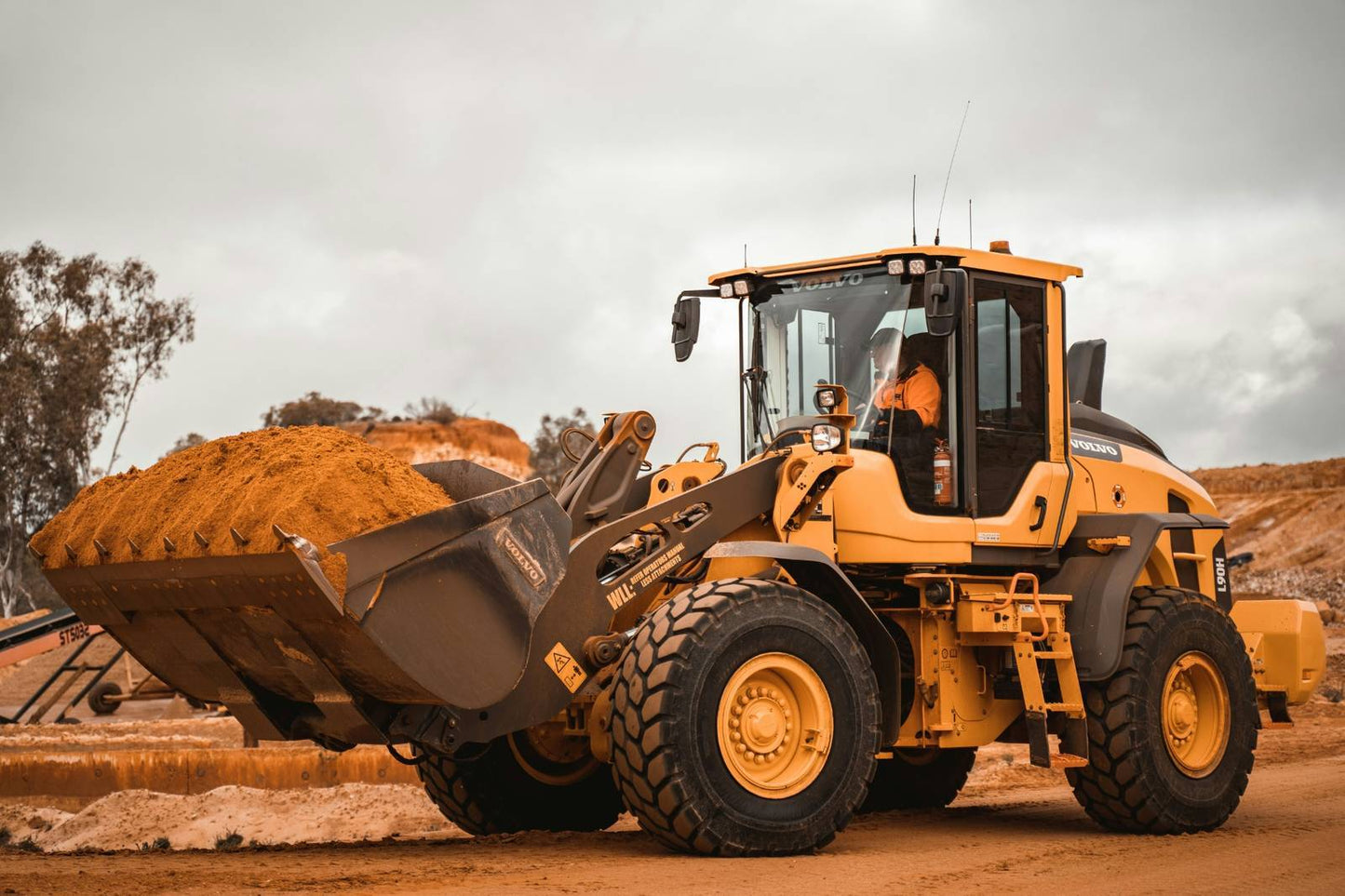 Wheel Loader – Front-End Load